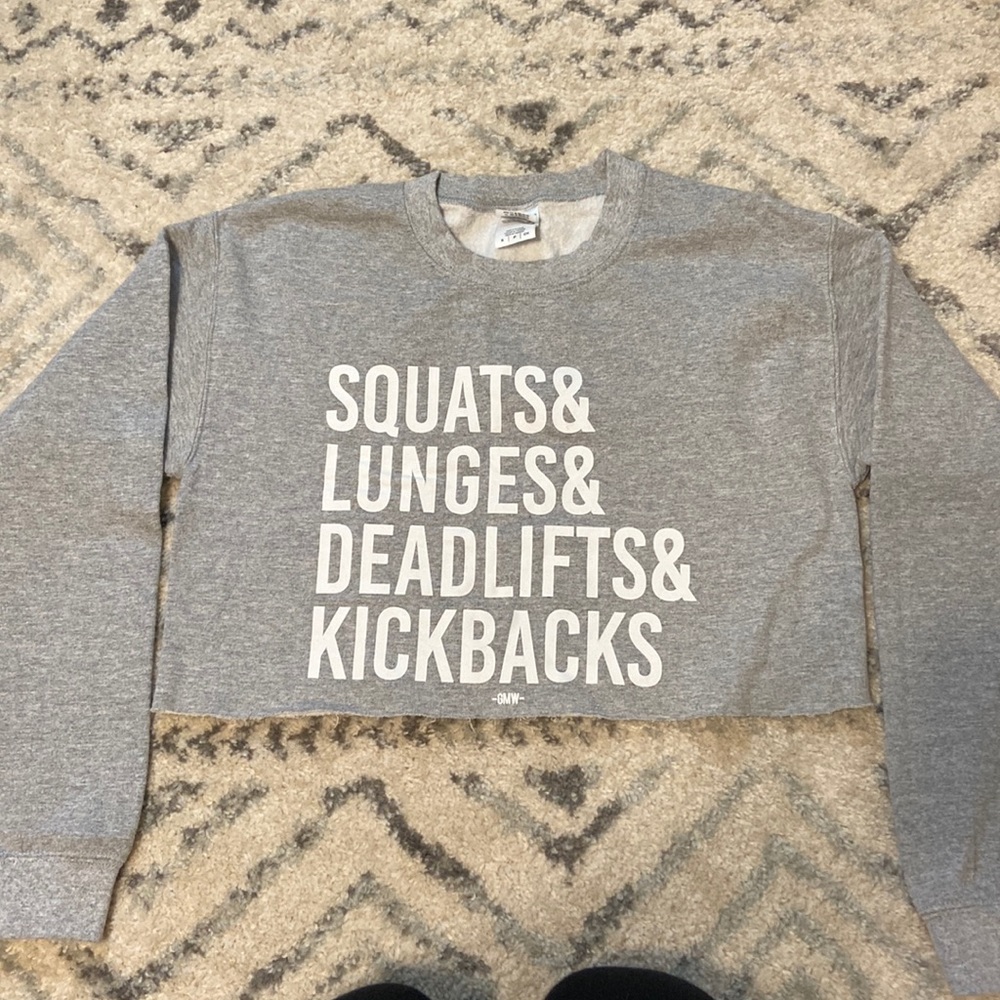 Grey cropped crew neck